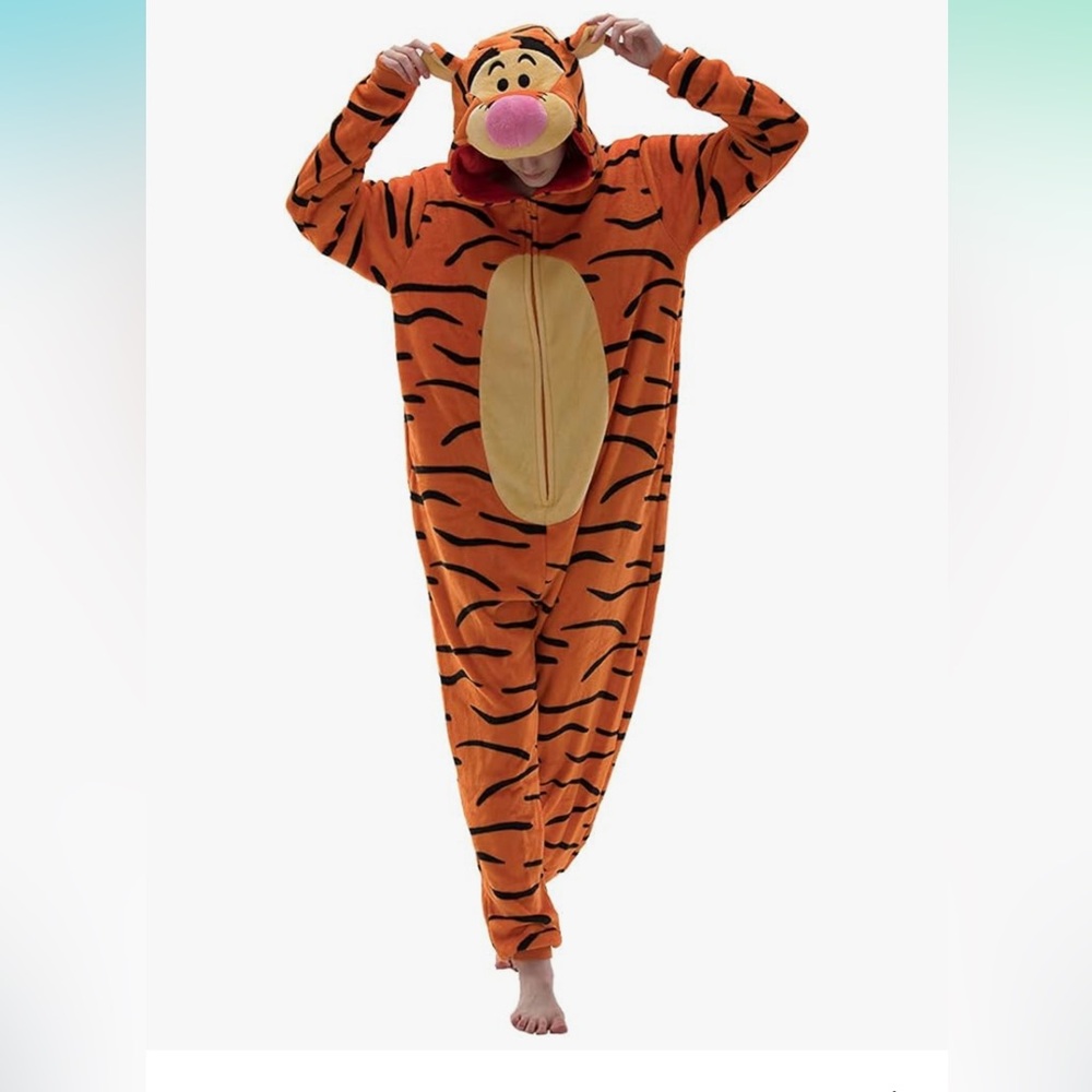 Adult Tigger costume